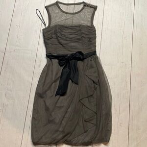 White by Vera Wang Gray Mesh Ruched Coctail Dress W/Sash Bow Sz 4